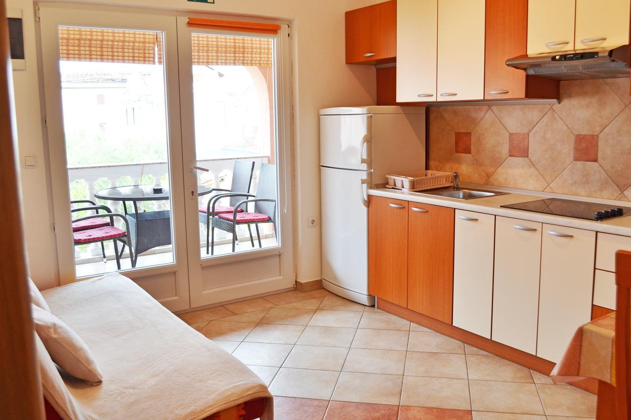 Apartments Milka Vodice Exterior foto